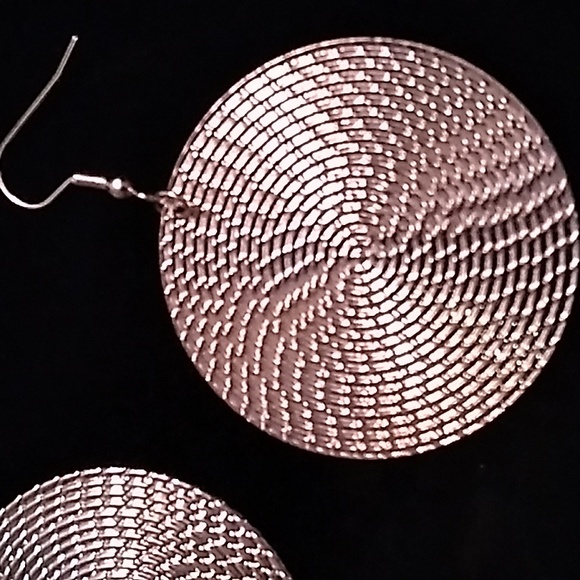 Fashion Jewelry, Silver pierced dangle earrings - Picture 3 of 3